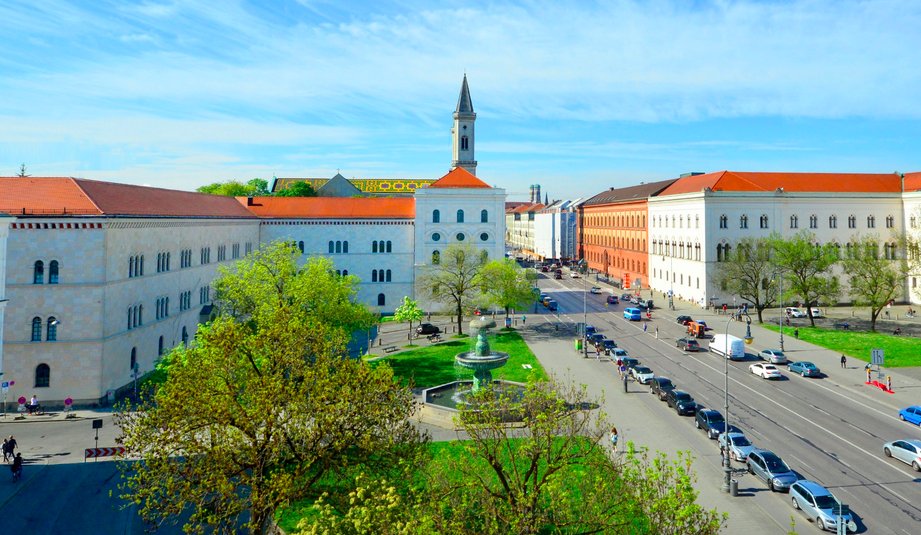 Ludwig-Maximilians-Universitat Munchen